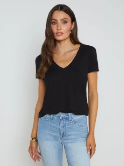 Daijia V-Neck Tee